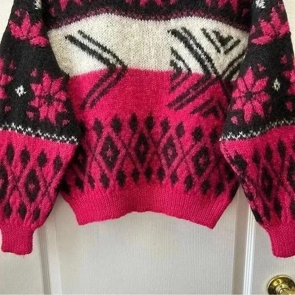 Handmade Knit Wool Sweater Fair Isle Cropped Cowl Neck Black White Pink Small - Picture 9 of 15